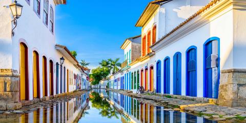 Between the colourful houses of Paraty